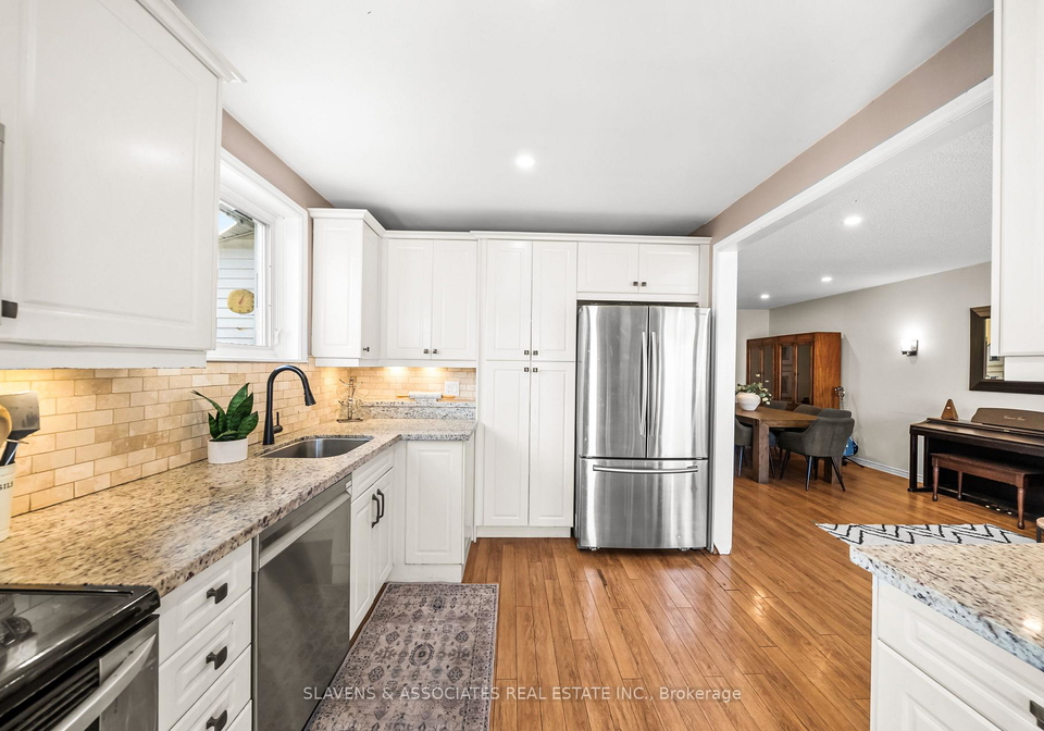 48-billingsgate-crescent-ajax-ontario-e12576468