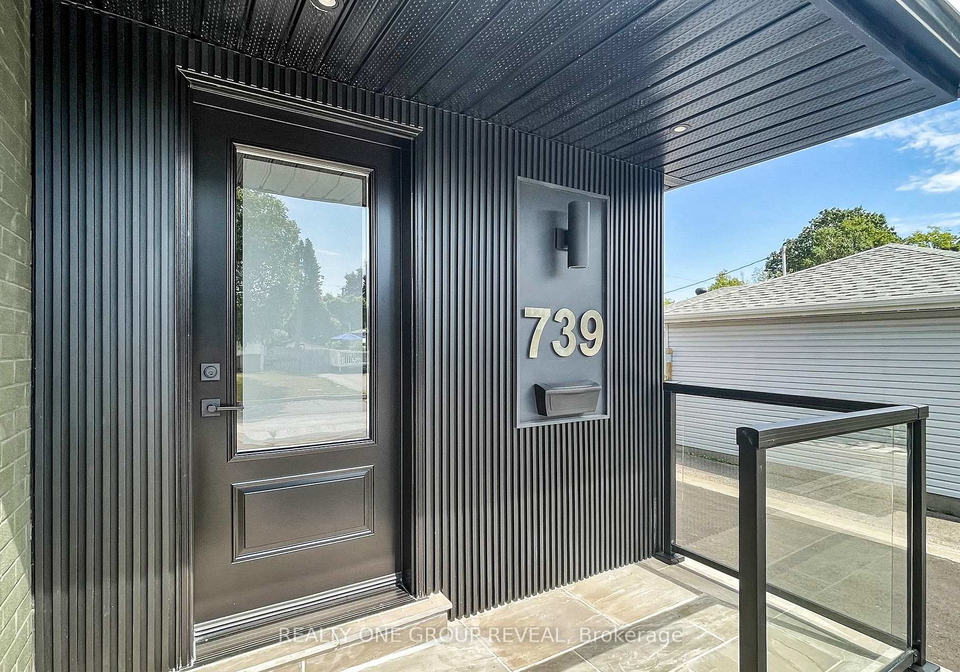 739-annland-street-pickering-ontario-e12576564