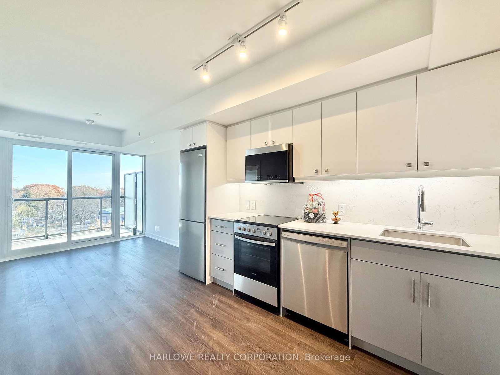 2-manderley-drive-scarborough-ontario-e12576588