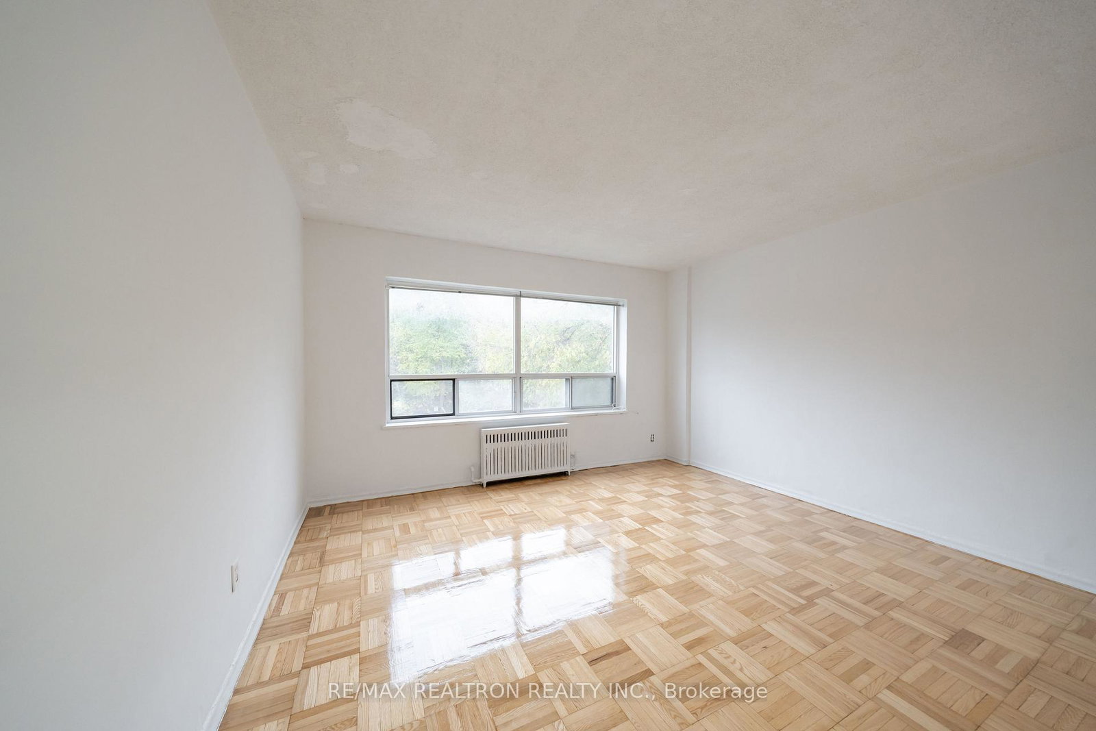156-kingston-road-toronto-ontario-e12576854