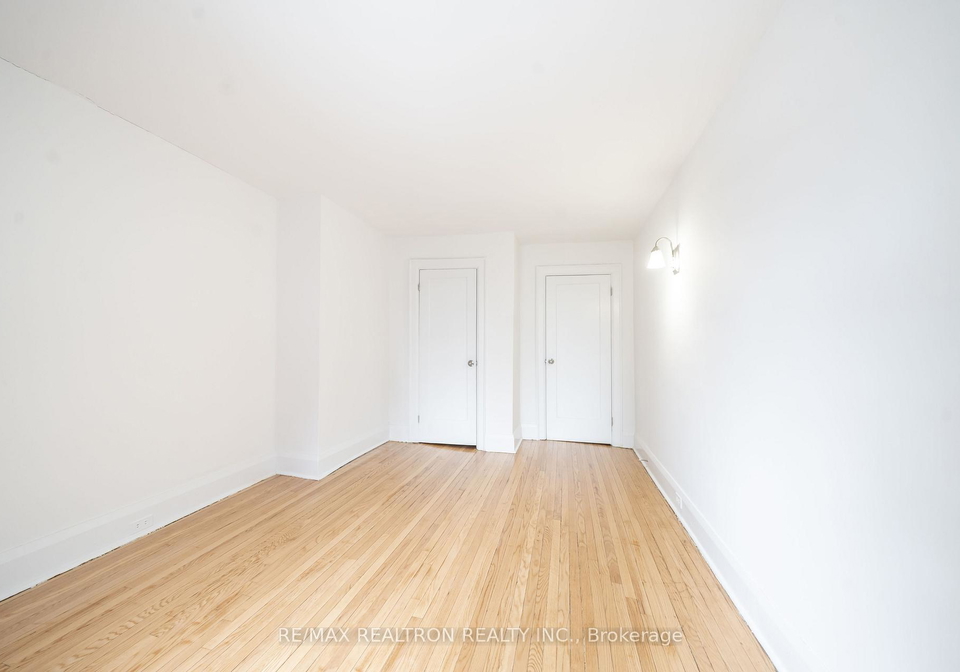 4-kingston-road-toronto-ontario-e12576974