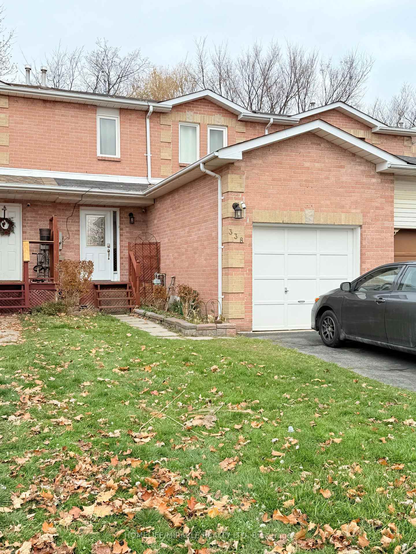 338-sheffield-court-crescent-oshawa-ontario-e12577262