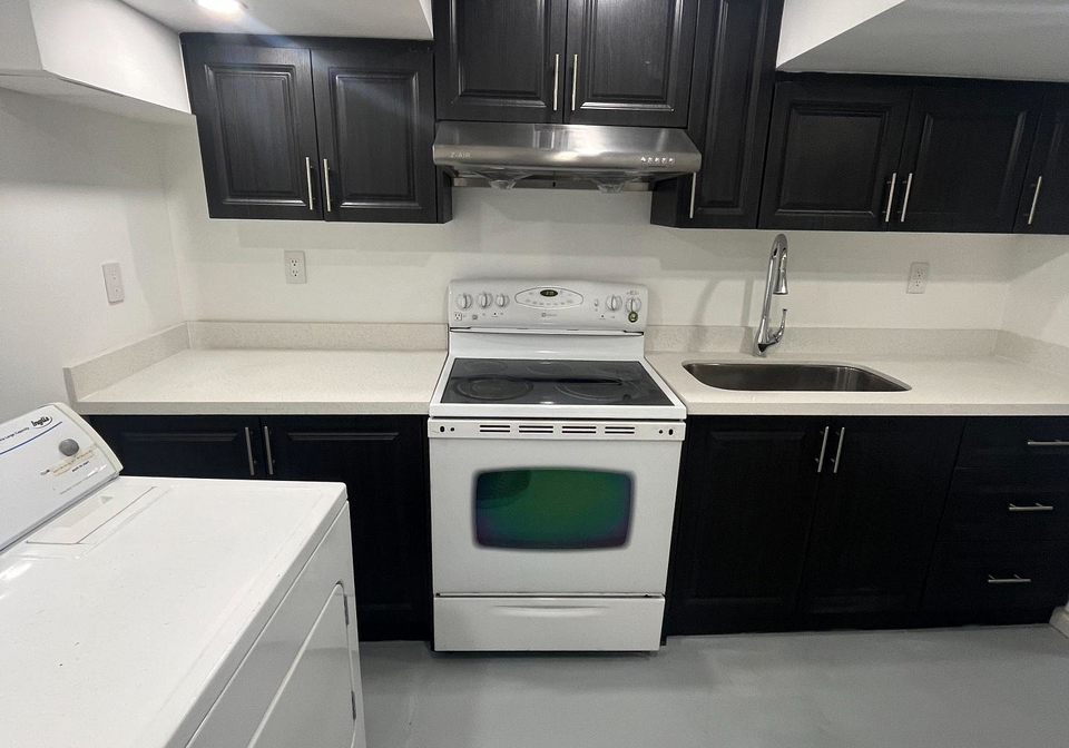132-pegasus-trail-scarborough-ontario-e12577346
