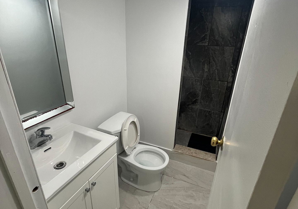 132-pegasus-trail-scarborough-ontario-e12577346