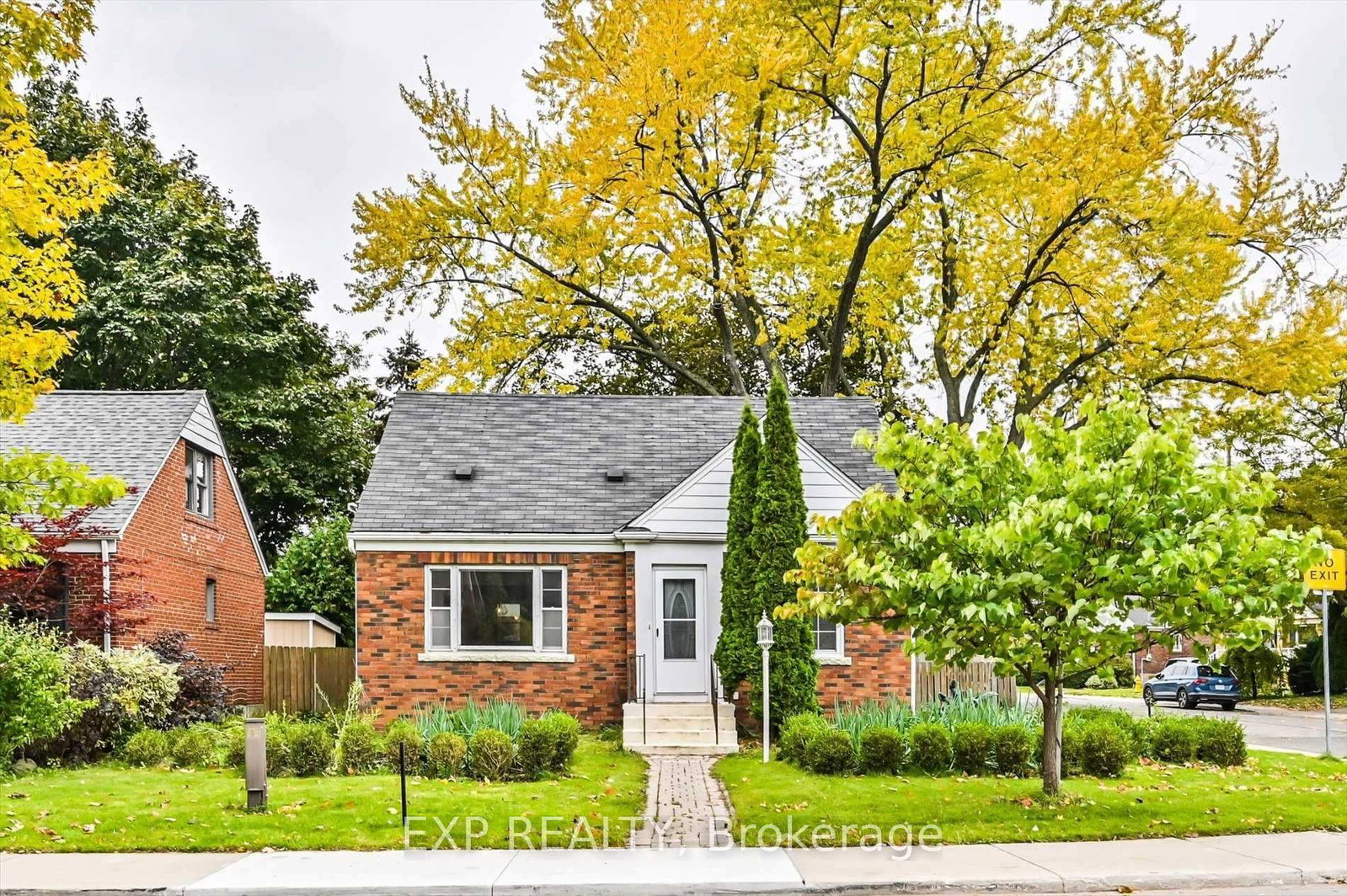 40-plaxtonupper-level-drive-east-york-ontario-e12577404