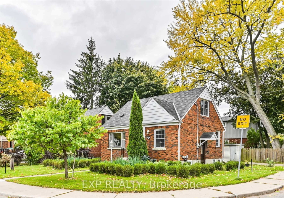 40-plaxtonupper-level-drive-east-york-ontario-e12577404
