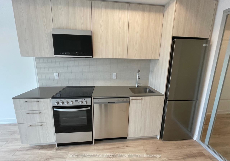 7439-kingston-road-scarborough-ontario-e12577896