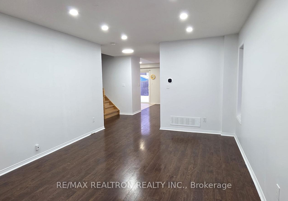 674-brasswinds-trail-oshawa-ontario-e12578384