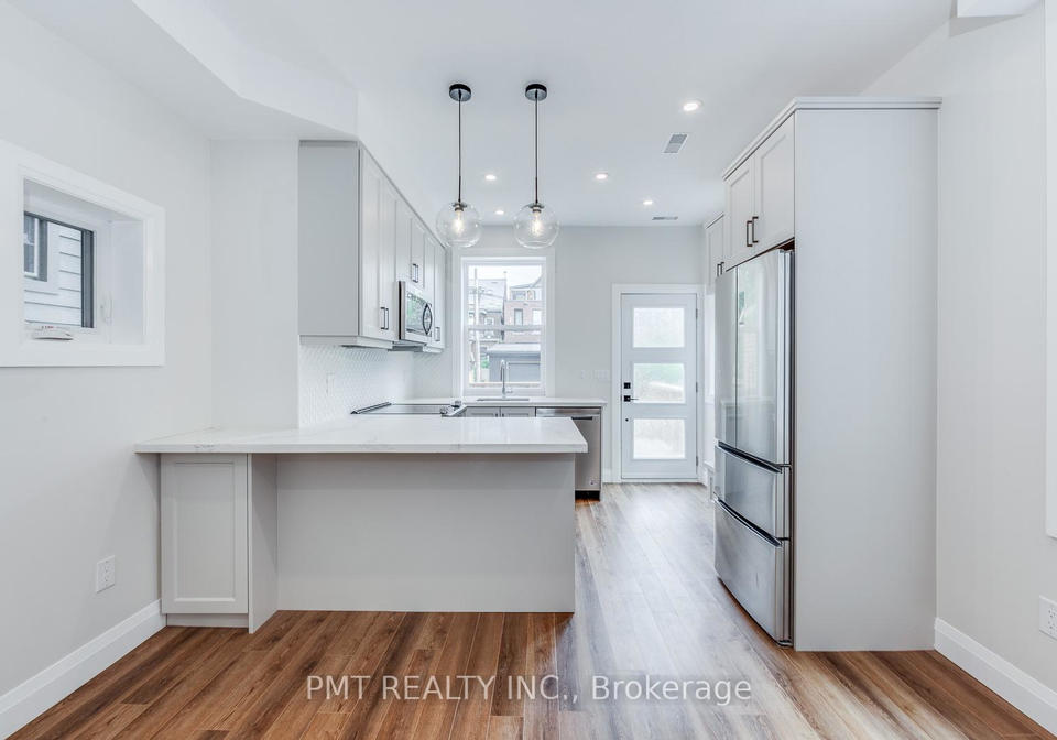 17-lockwood-road-toronto-ontario-e12578472