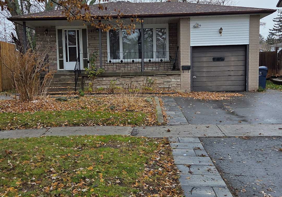 42-donnacona-crescent-scarborough-ontario-e12578706