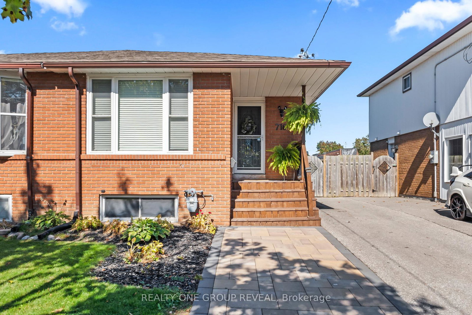 716-kenora-avenue-oshawa-ontario-e12578826