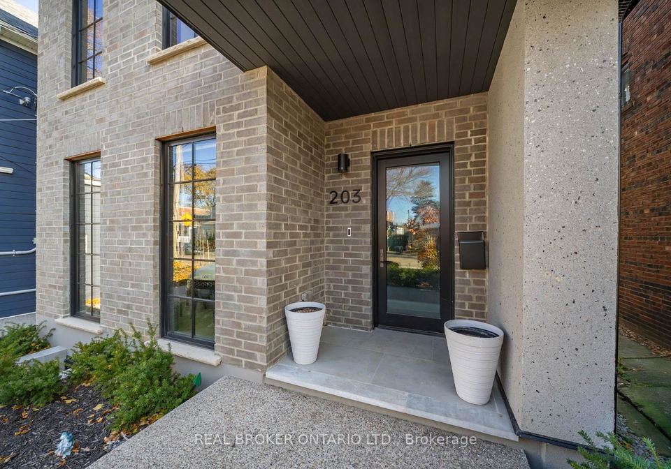 203-oak-park-avenue-east-york-ontario-e12579718