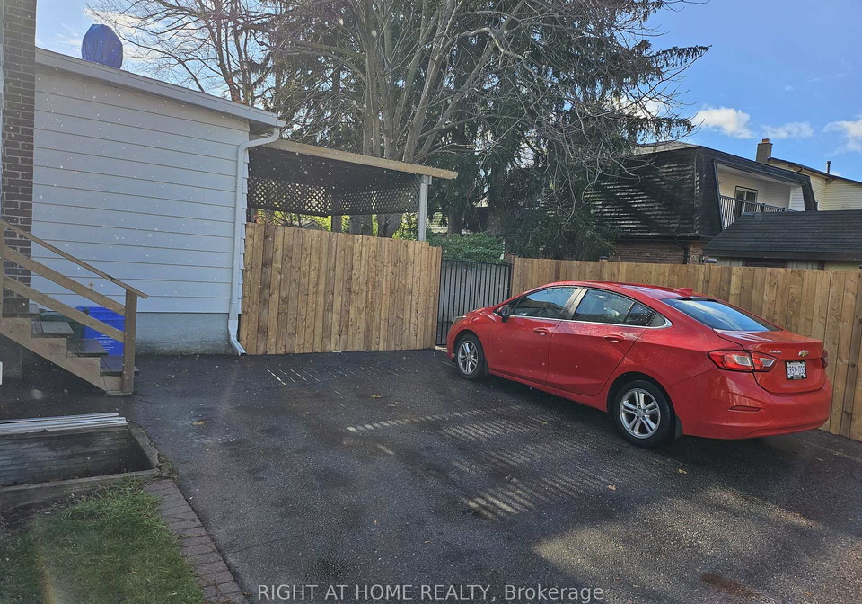 1422-simcoe-street-n-oshawa-ontario-e12581600