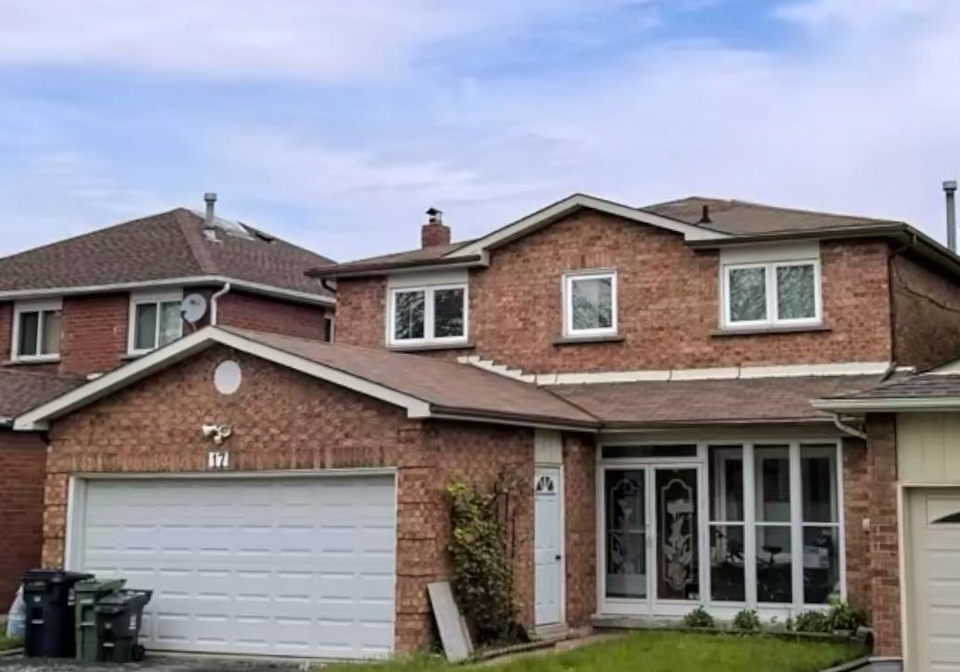 17-graybark-crescent-scarborough-ontario-e12582914