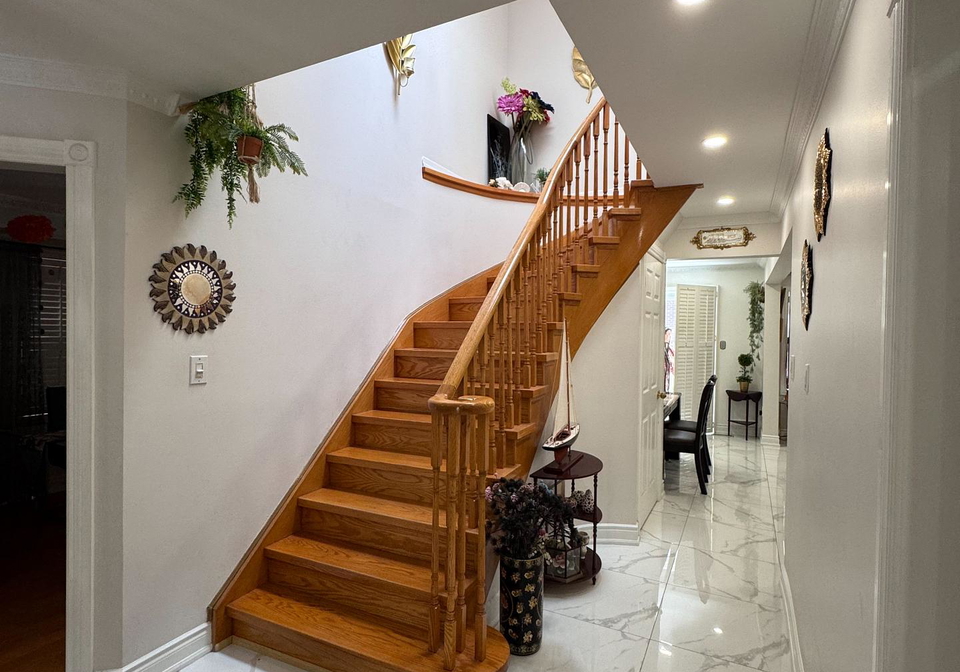 17-graybark-crescent-scarborough-ontario-e12582914