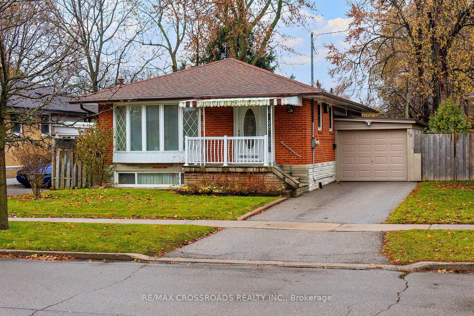 39-pandora-circle-scarborough-ontario-e12583012