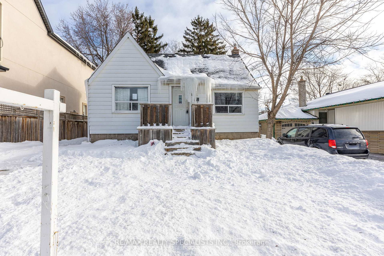 1021-pharmacy-avenue-scarborough-ontario-e12585832