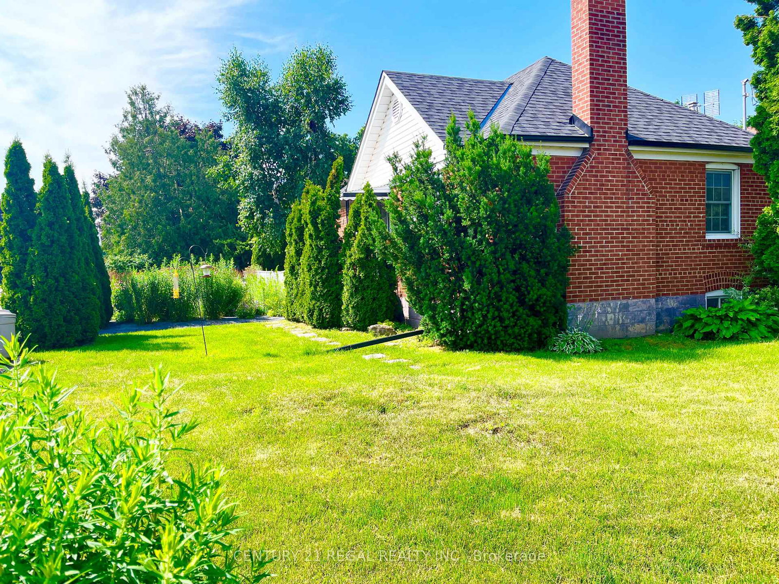 493-plains-road-east-york-ontario-e12585942