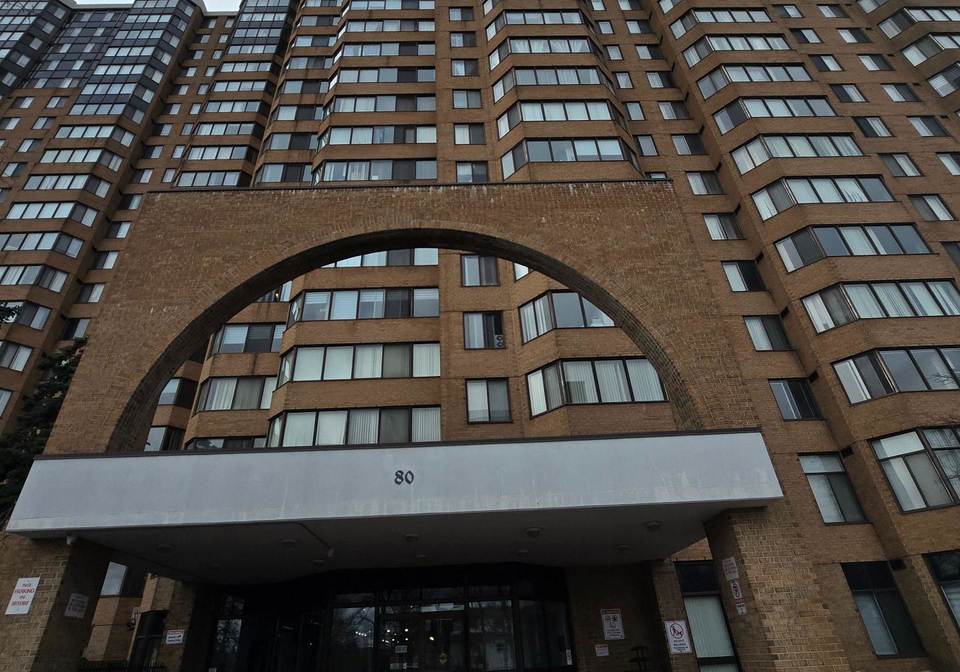 80-alton-towers-circle-scarborough-ontario-e12586412
