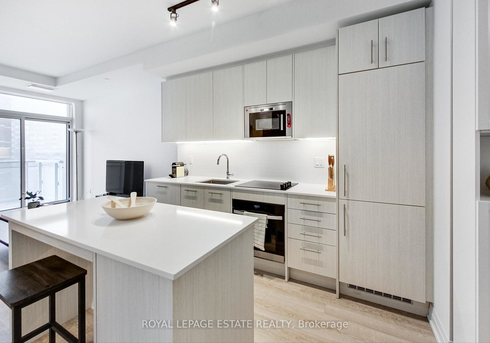 286-main-street-toronto-ontario-e12586658