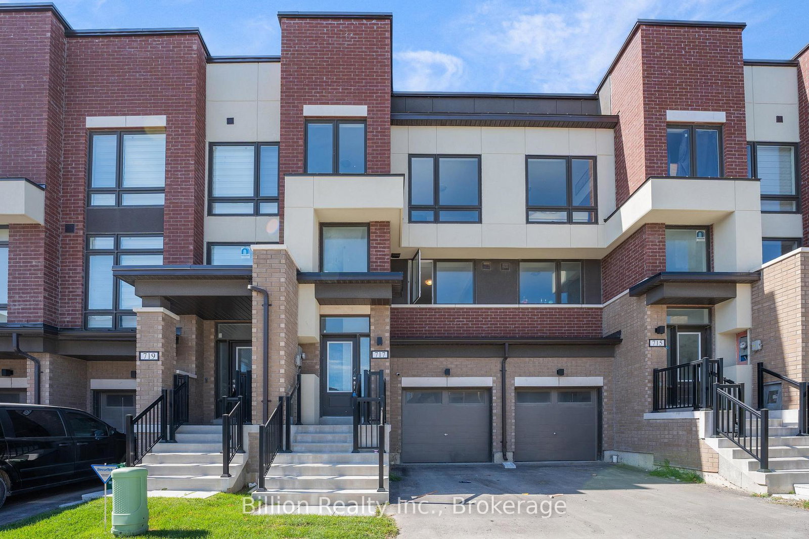 717-heathrow-path-oshawa-ontario-e12586664