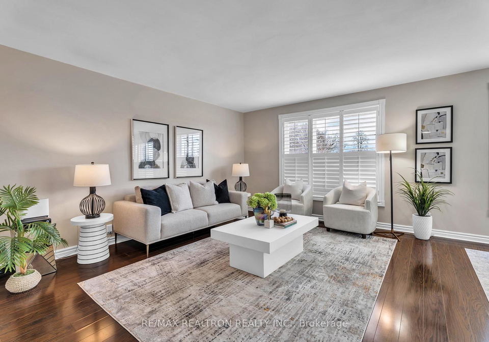 61-bailey-crescent-scarborough-ontario-e12587072