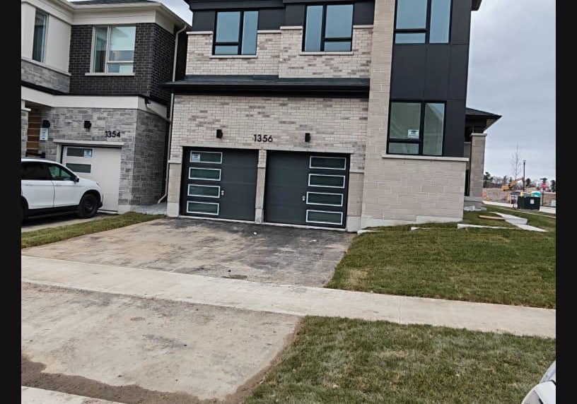1356-glamorgan-manor-pickering-ontario-e12587332
