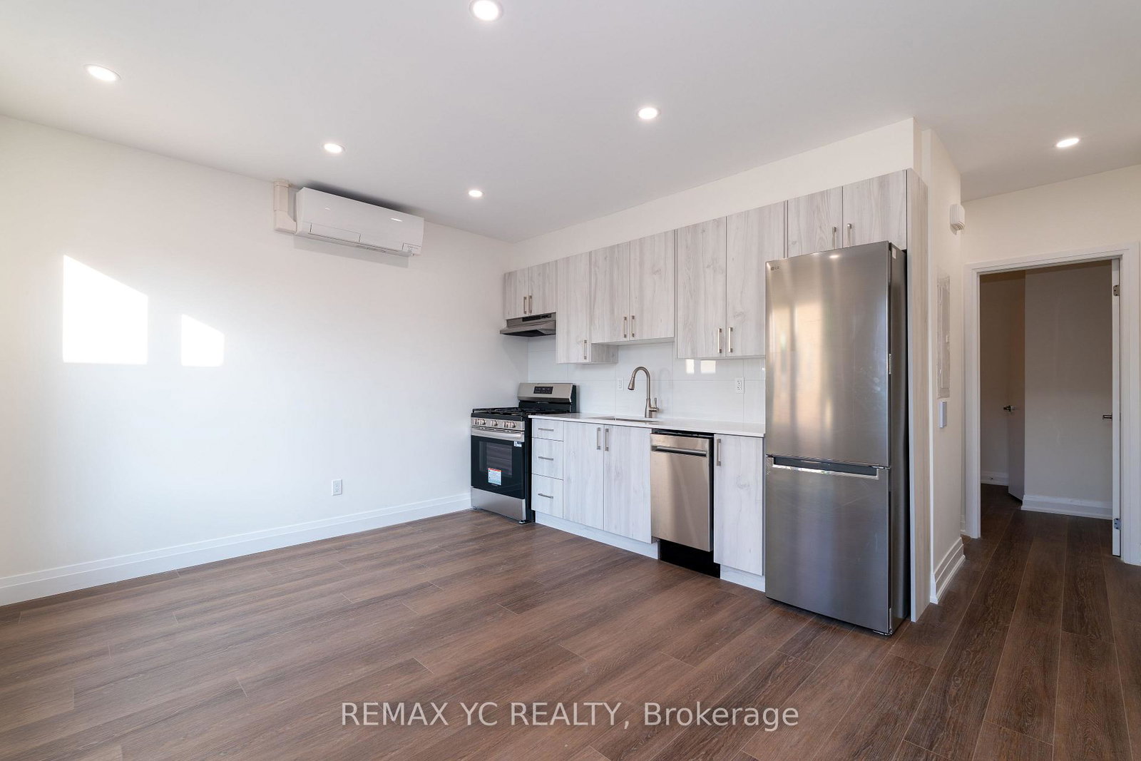 673-danforth-avenue-toronto-ontario-e12587588