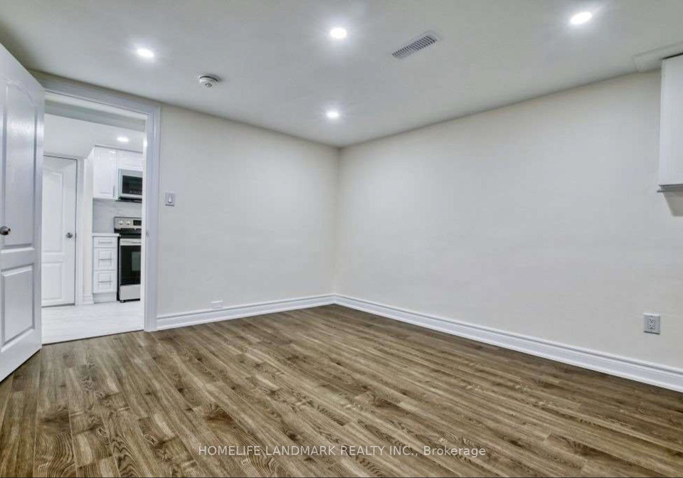 17-brewton-road-scarborough-ontario-e12588358