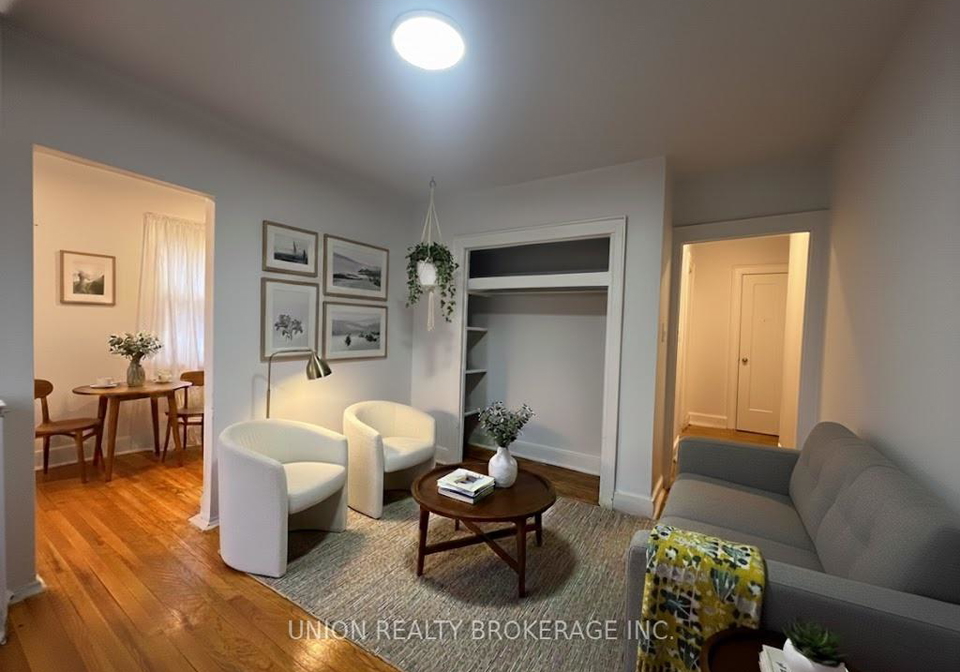 2405-queen-street-toronto-ontario-e12591698