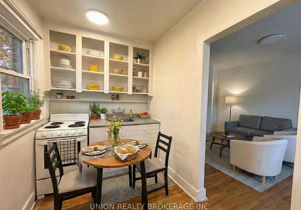 2405-queen-street-toronto-ontario-e12591698
