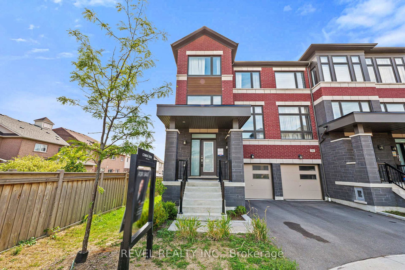 48-douet-lane-ajax-ontario-e12592774