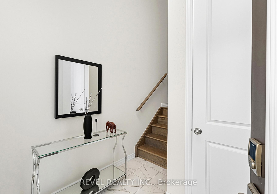 48-douet-lane-ajax-ontario-e12592774