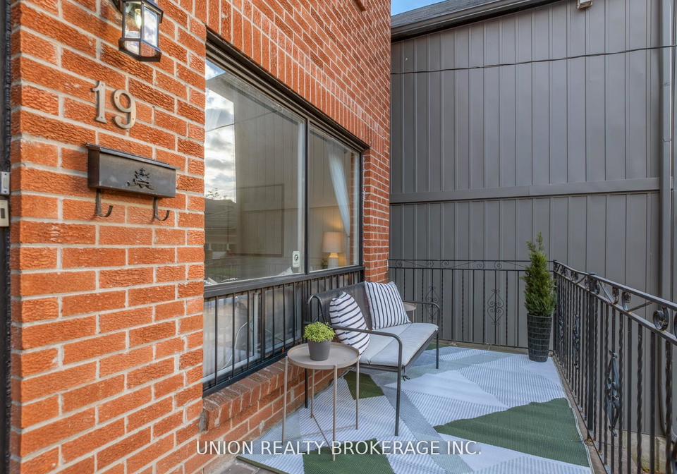 19-ashdale-avenue-toronto-ontario-e12593210