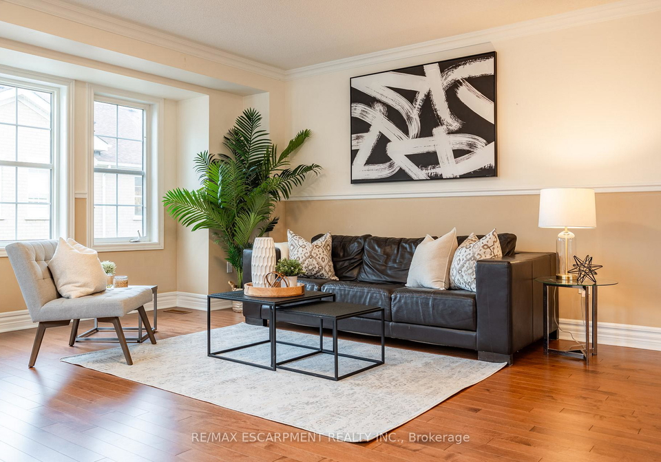 38-archibald-mews-scarborough-ontario-e12593906