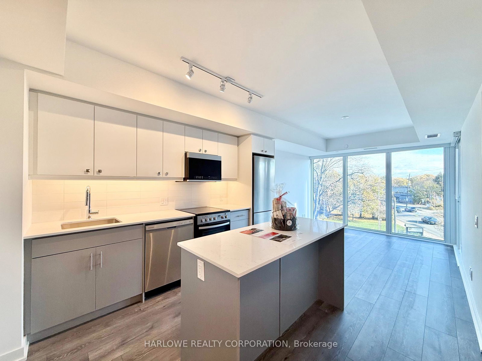 2-manderley-drive-scarborough-ontario-e12595184
