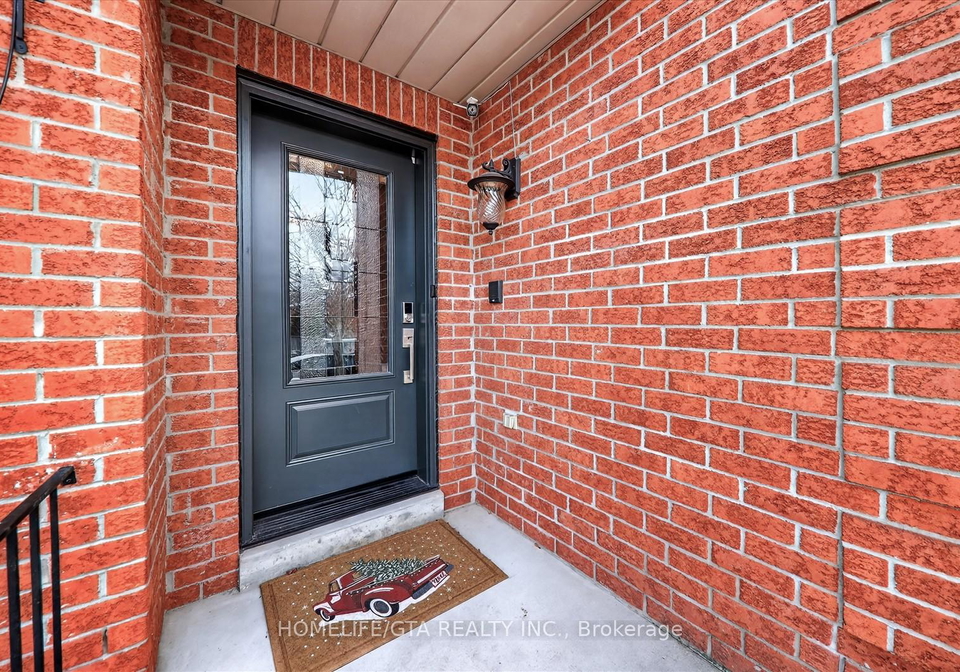 1865-brookshire-square-pickering-ontario-e12595734