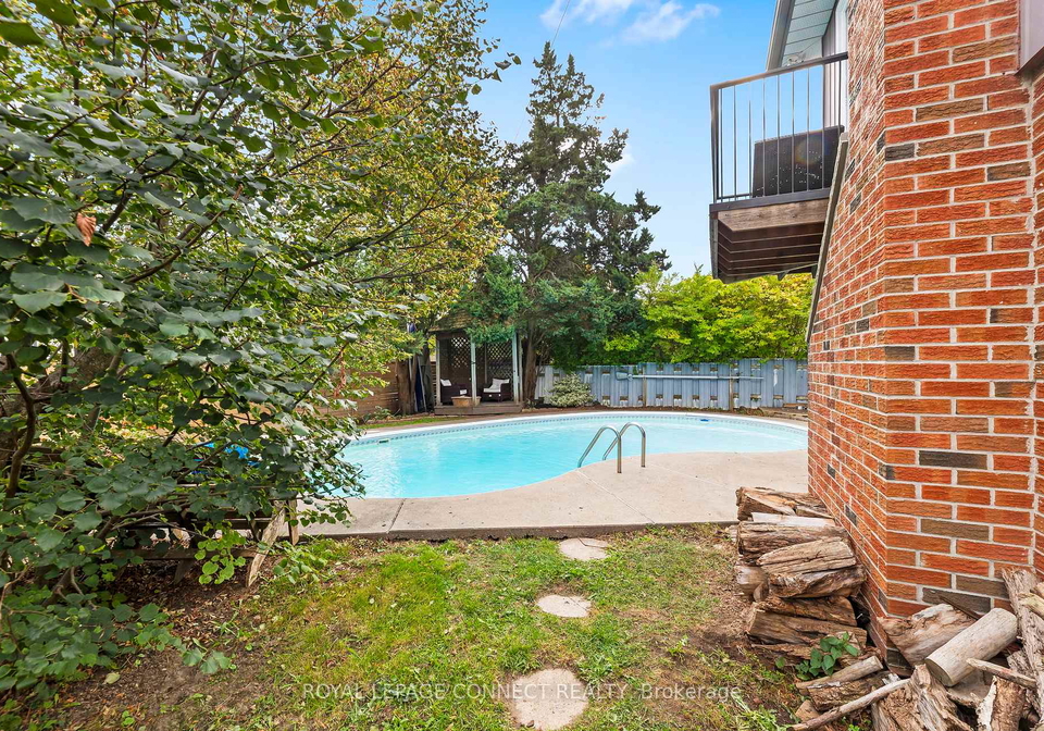 166-clements-road-e-ajax-ontario-e12596050