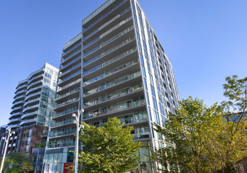 25-baseball-place-toronto-ontario-e12596888