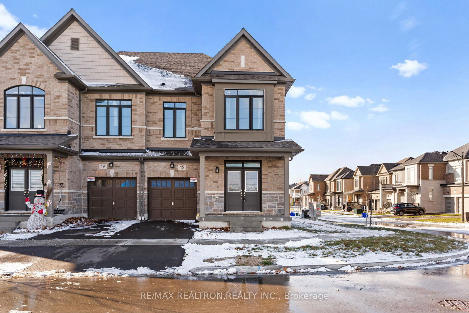15-waterfront-crescent-whitby-ontario-e12597188