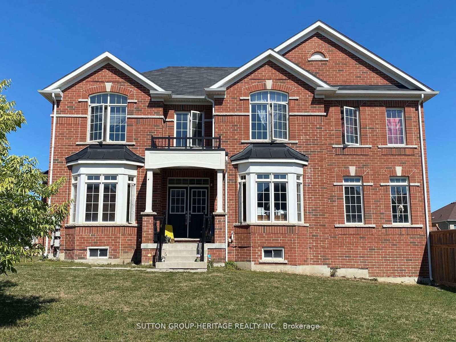 114-noden-crescent-clarington-ontario-e12597246