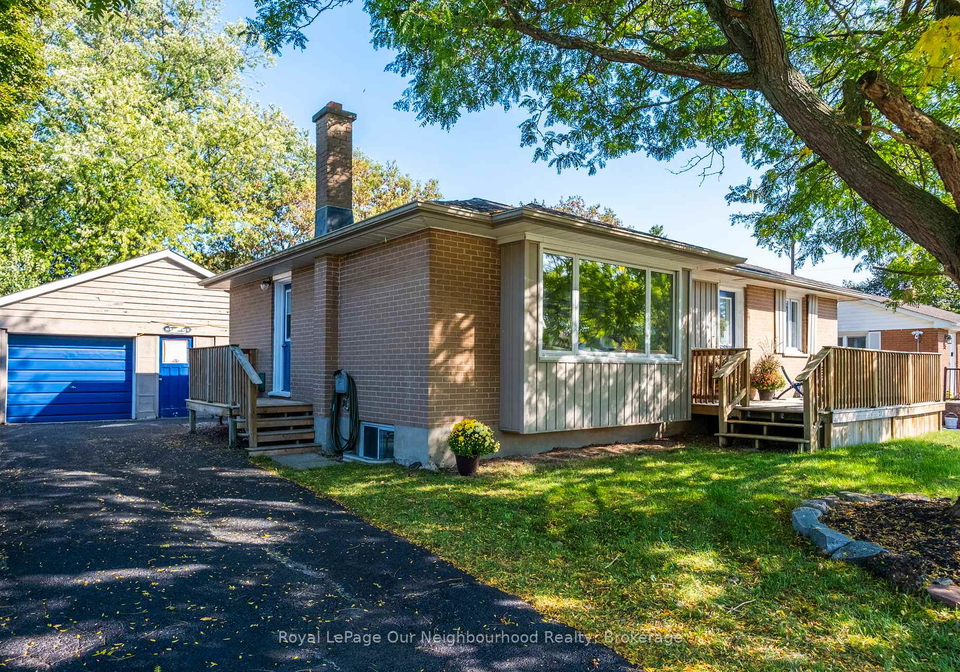 205-lee-avenue-whitby-ontario-e12597388