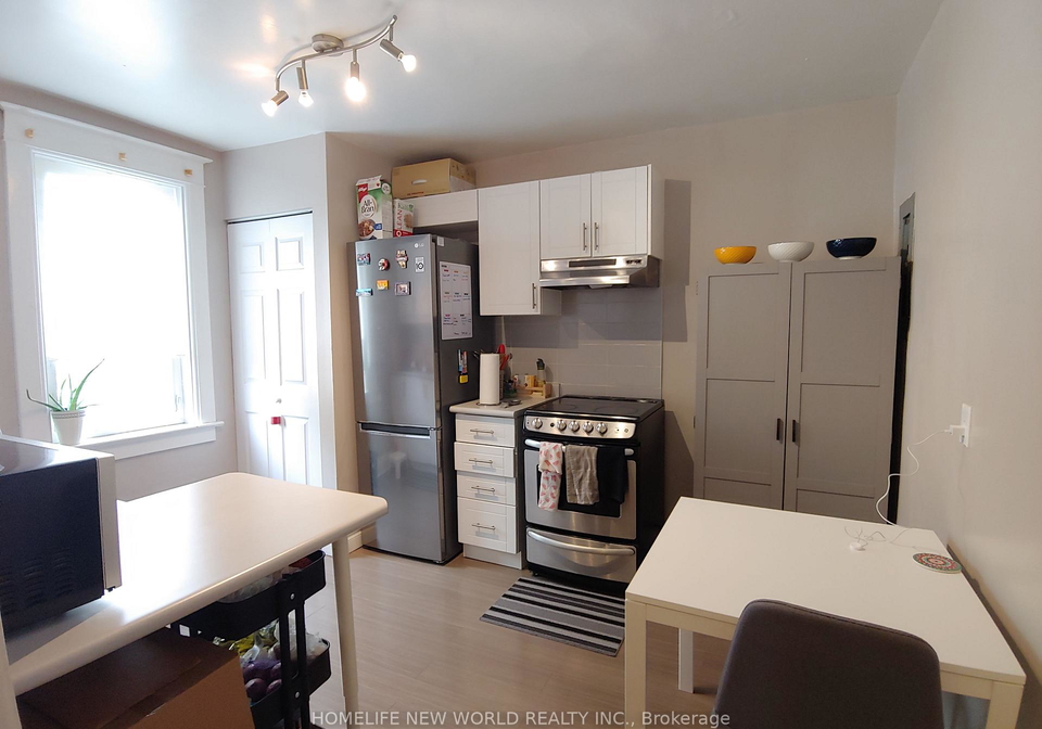 566-glebeholme-boulevard-east-york-ontario-e12597482