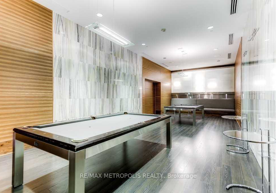 135-village-green-square-scarborough-ontario-e12598104