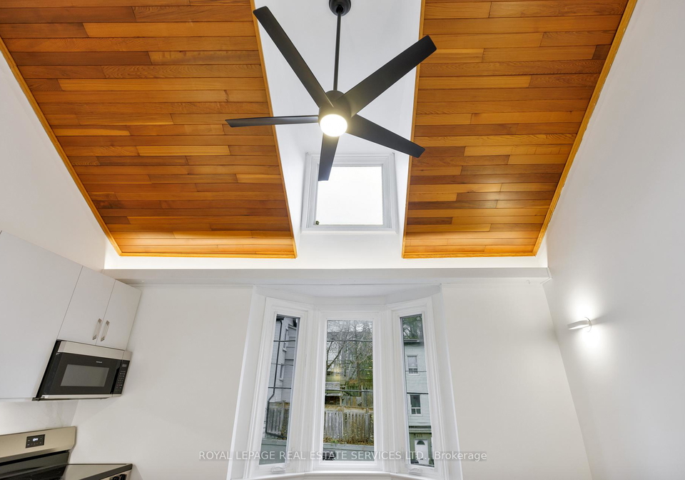 396-jones-avenue-toronto-ontario-e12599300