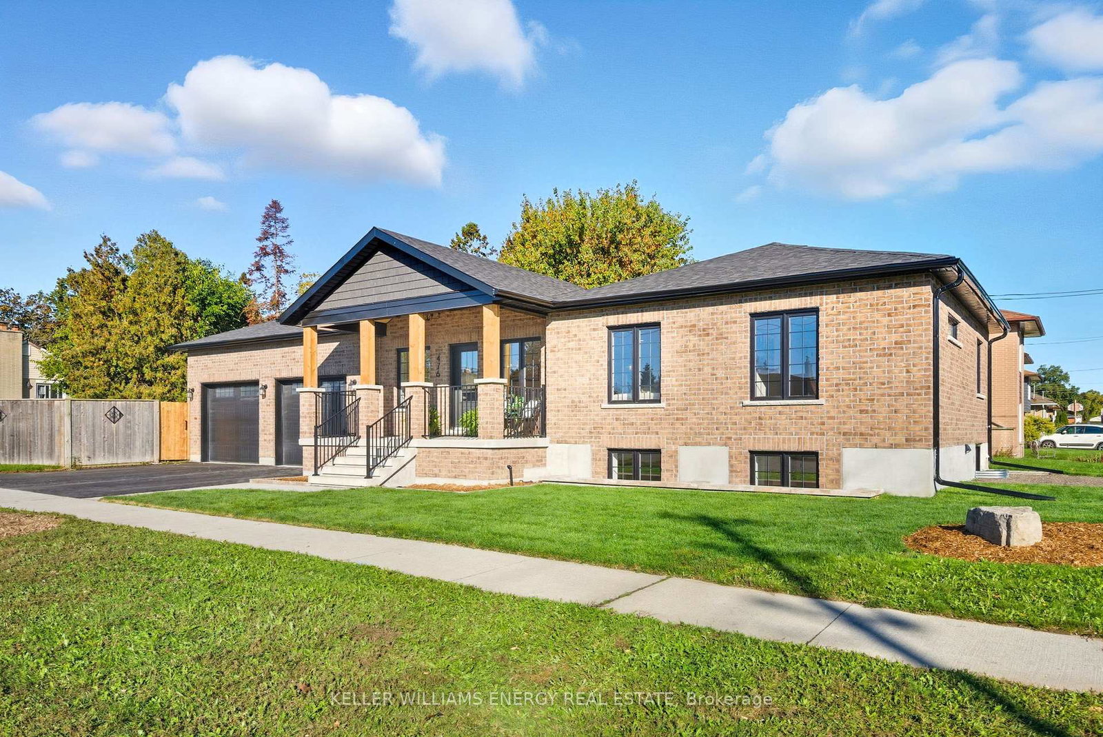 476-beurling-avenue-oshawa-ontario-e12599656
