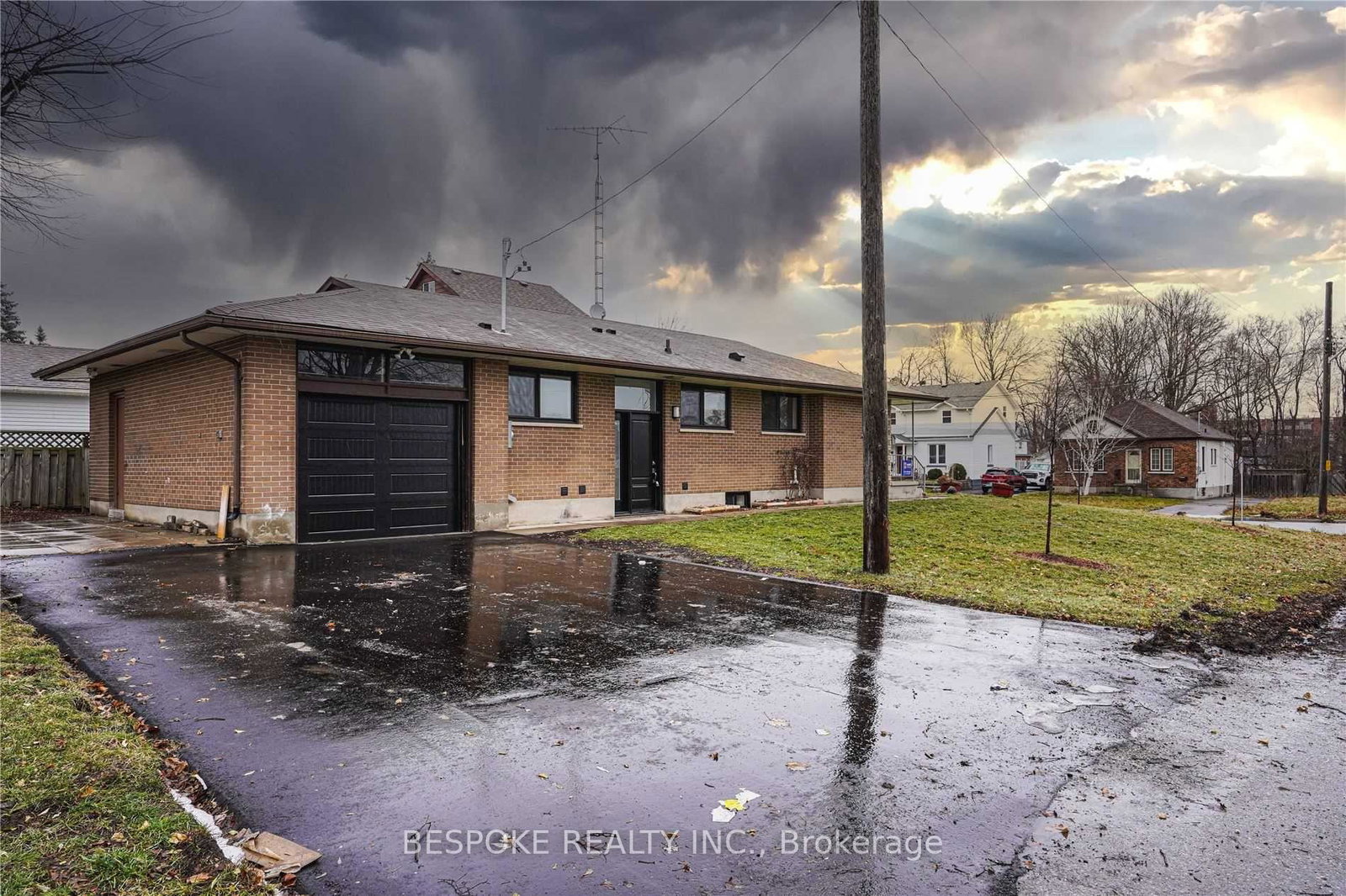 152-rosehill-boulevard-oshawa-ontario-e12599762