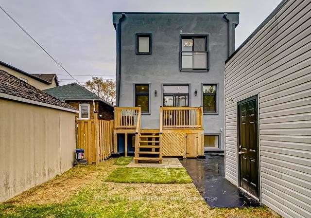 64-fairside-avenue-east-york-ontario-e12600032