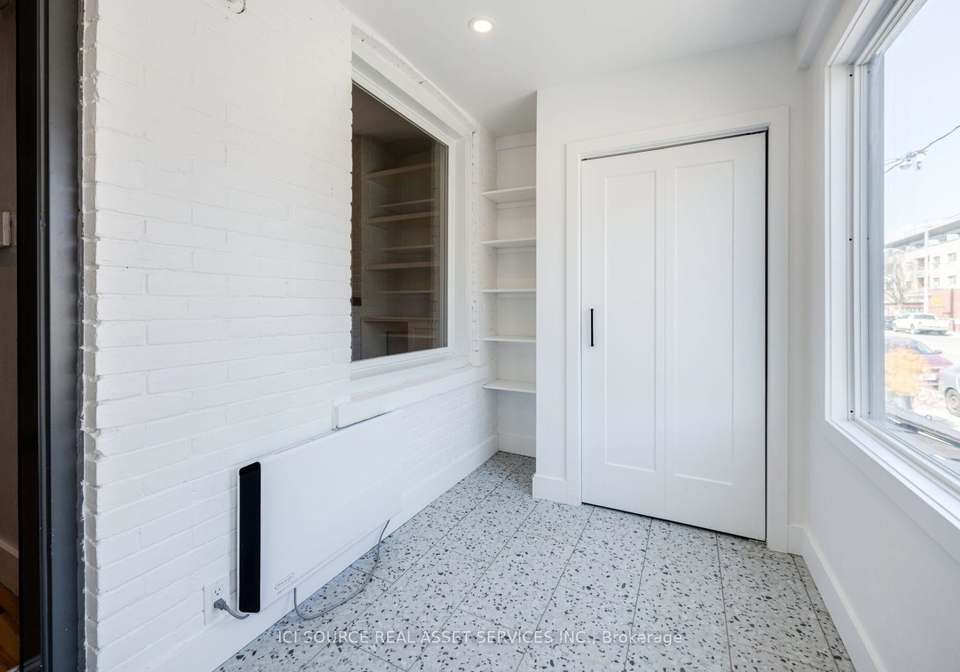 24-pape-avenue-toronto-ontario-e12600880