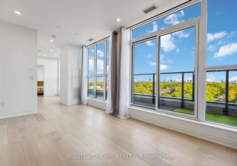 2301-danforth-avenue-s-toronto-ontario-e12603212
